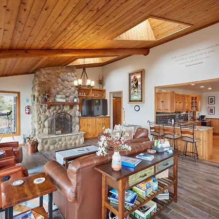 Reflections Cabin On Lake Superior - Near Lutsen Schroeder Bagian luar foto