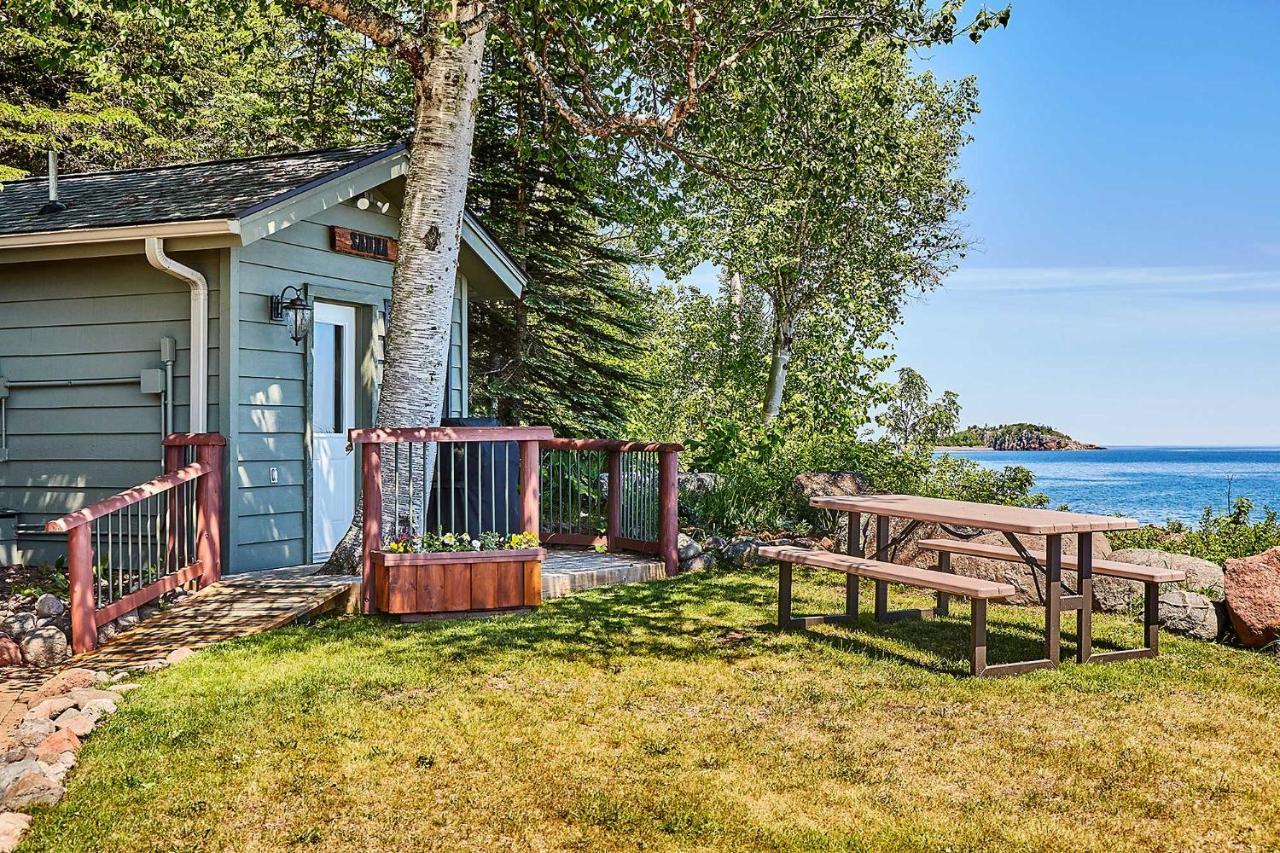 Reflections Cabin On Lake Superior - Near Lutsen Schroeder Bagian luar foto